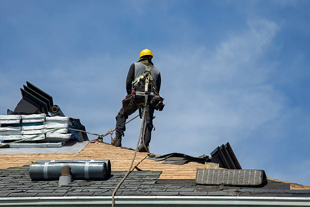Professional Gutter Installation technician working in Putnam, CT